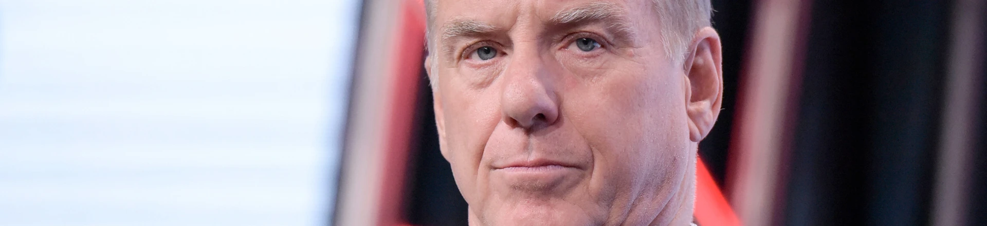 Howard Dean participa de um painel durante a turnê de verão da PBS Television Critics Association em Beverly Hills, Califórnia, em 29 de julho de 2016. Howard Dean participa de um painel durante a turnê de verão da PBS Television Critics Association em Beverly Hills, Califórnia, em 29 de julho de 2016.